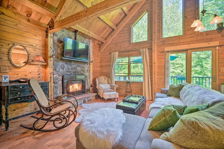 cabins with hot tub in vermont Cozy Mount Snow Chalet4