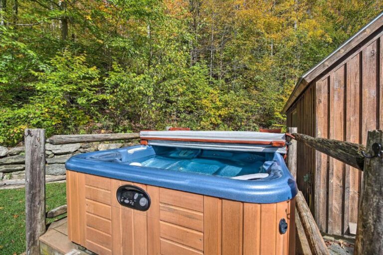 cabins with hot tub in vermont Picture-Perfect Vermont Mtn 2