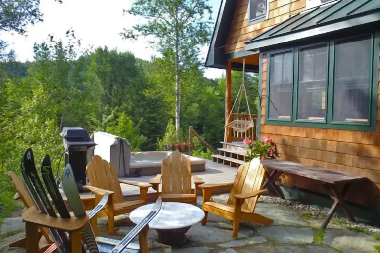 cabins with hot tub in vermont Romantic Retreat4