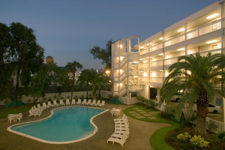 galveston honeymoon suites at Casa Del Mar
