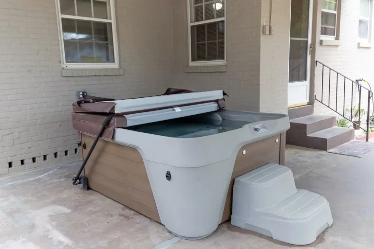 holiday home in Montgomery with private hot tub 2
