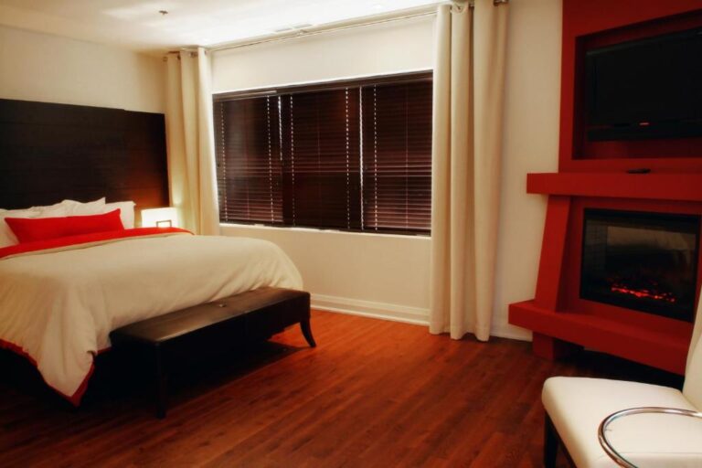honeymoon suites Sterling Inn & Spa niagara falls