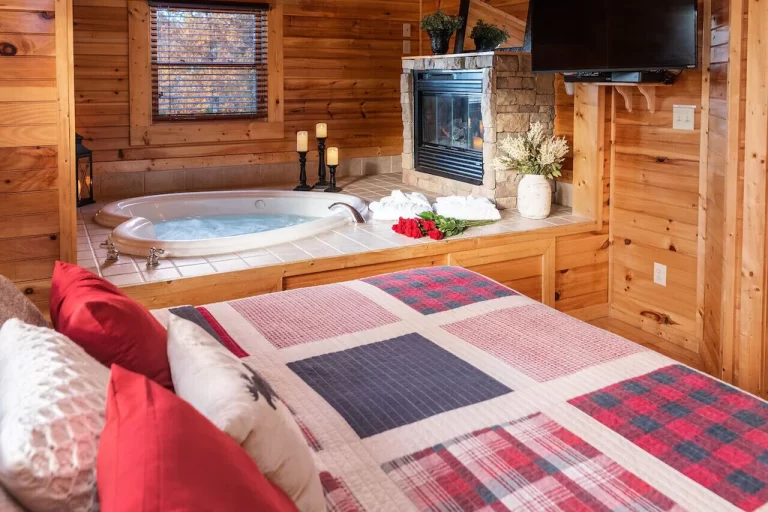 honeymoon suites at Amazing Love in gatlinburg