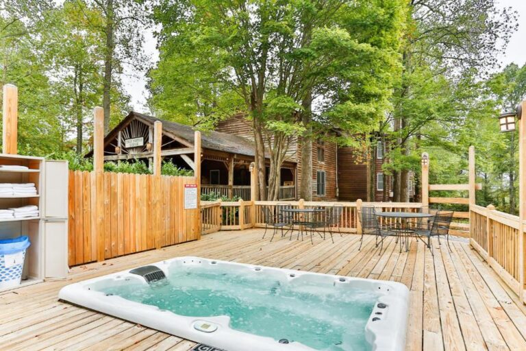 honeymoon suites atlanta at Forrest Hills Mountain Resort