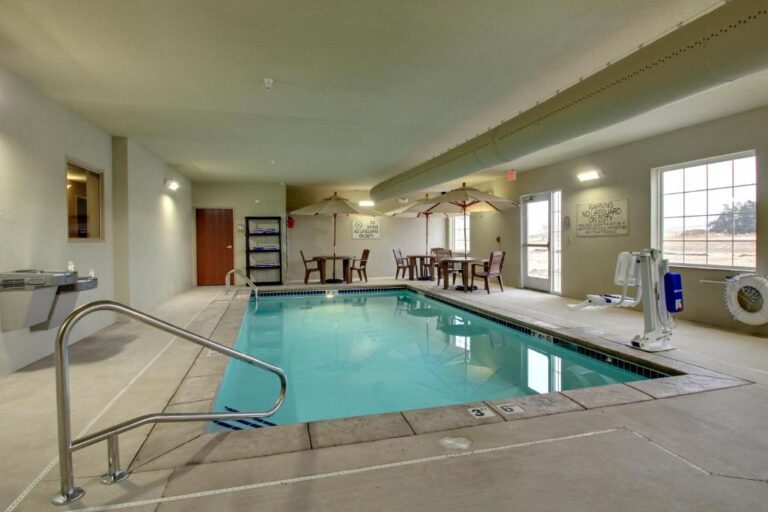 hot tub hotels in Indiana 2