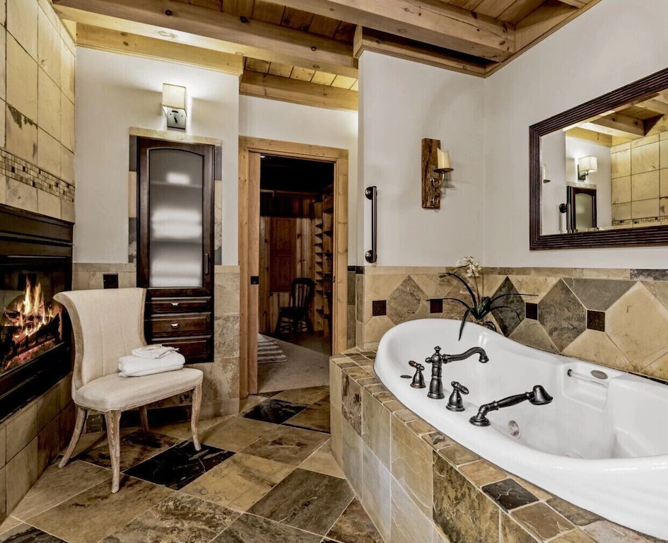 Best hotels with hot tubs in Overland Park ️ 2024 Handpicked