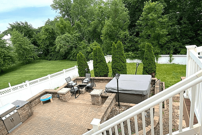 Beautiful Single Family Home - Hot Tub Area