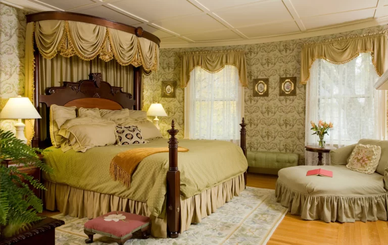 Berry Manor Inn Maine New England suite