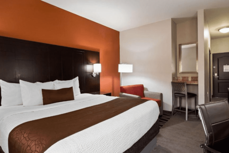 Best Western Plus - King Suite with Spa Bath
