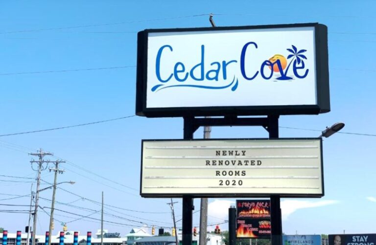 Cedar Cove - near Cleveland