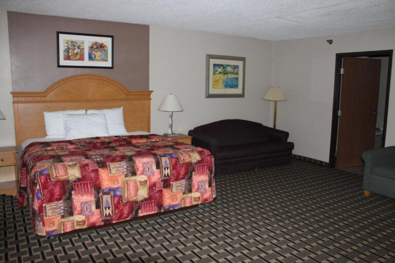 Coratel Inn and Suites 2