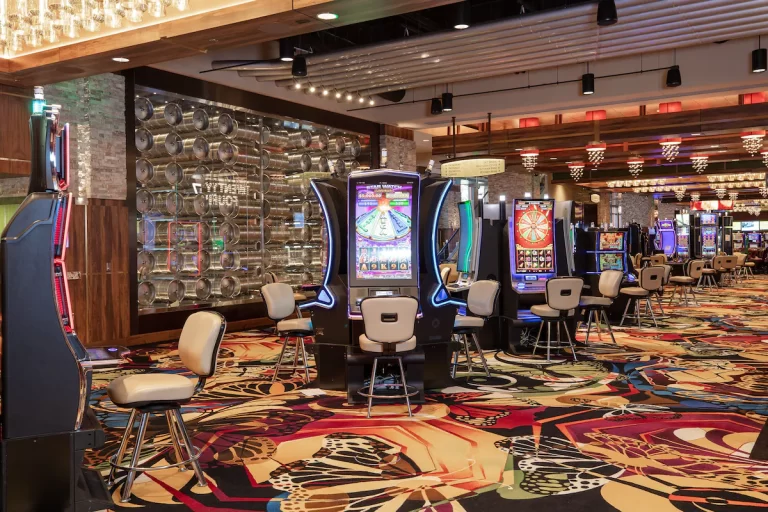 Denver themed hotel-Monarch Casino Resort4