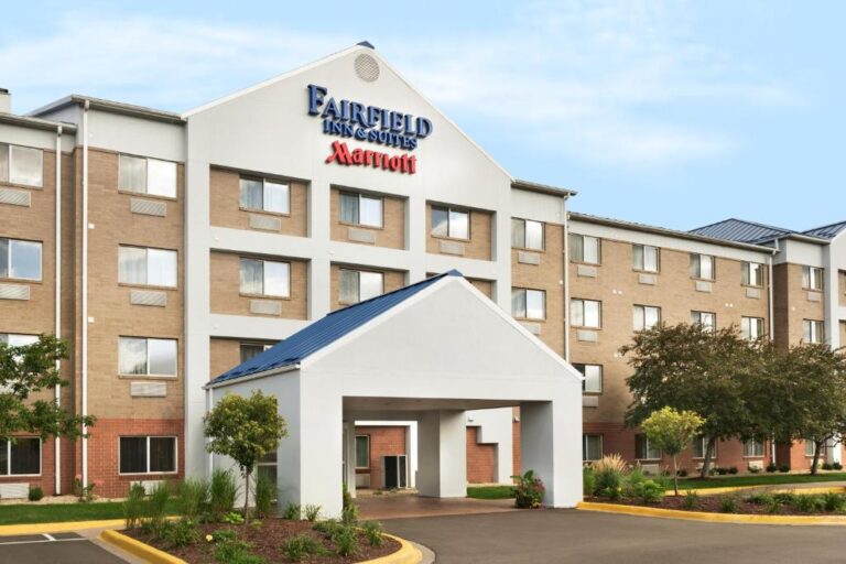 Fairfield Inn & Suites Minneapolis Bloomington - Front View