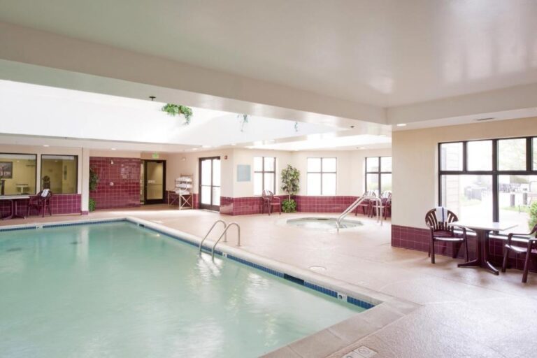 Hampton Inn & Suites - Pool Area with Hot Tub