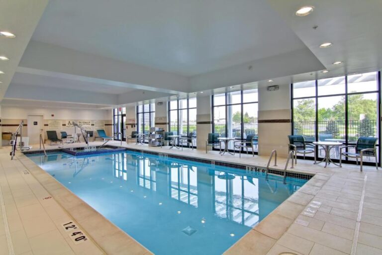 Hampton Inn & Suites near Macomb - pool area