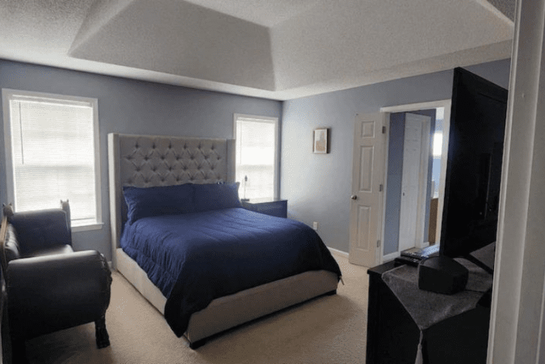 Holiday Home - Master Bedroom