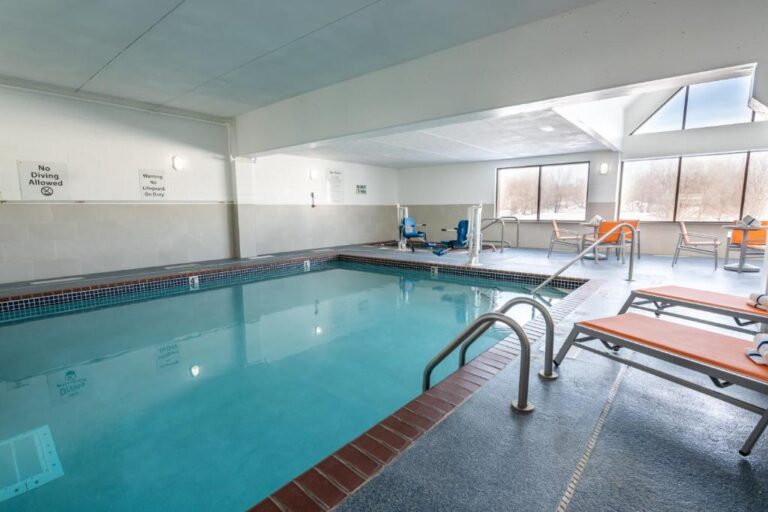 Holiday Inn Express Hotel & Suites Coon - Pool Area with Hot Tub