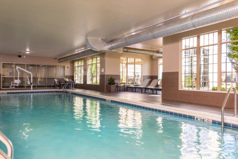 Homewood Suites by Hilton Columbus hotel pool