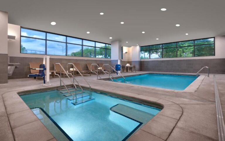 Hyatt House - Pool Area with Hot Tub