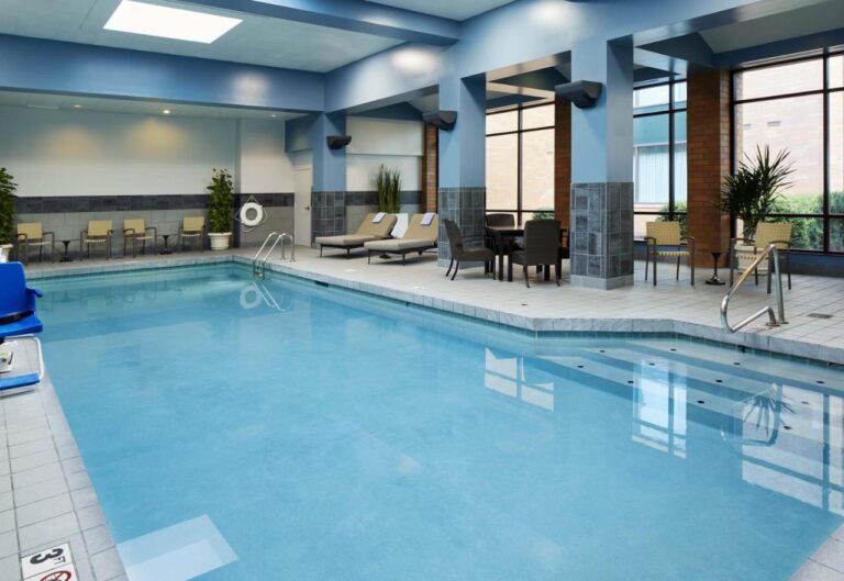 Marriott Columbus Northwest hotel with indoor pool