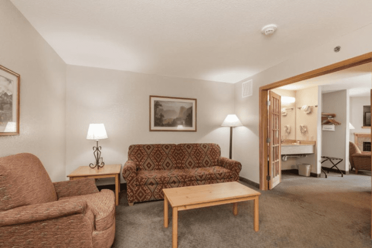 MountainView Lodge and Suites - One-Bedroom Suite