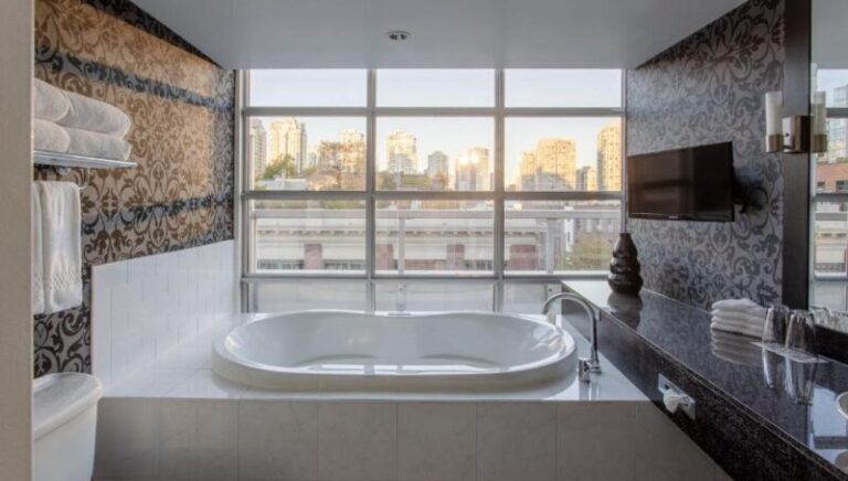OPUS Vancouver romantic getaways in vancouver