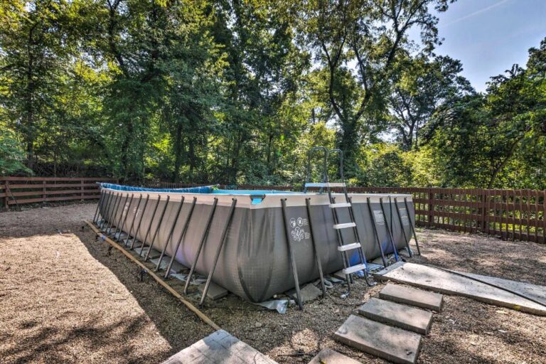 Secluded Florissant Home - Pool