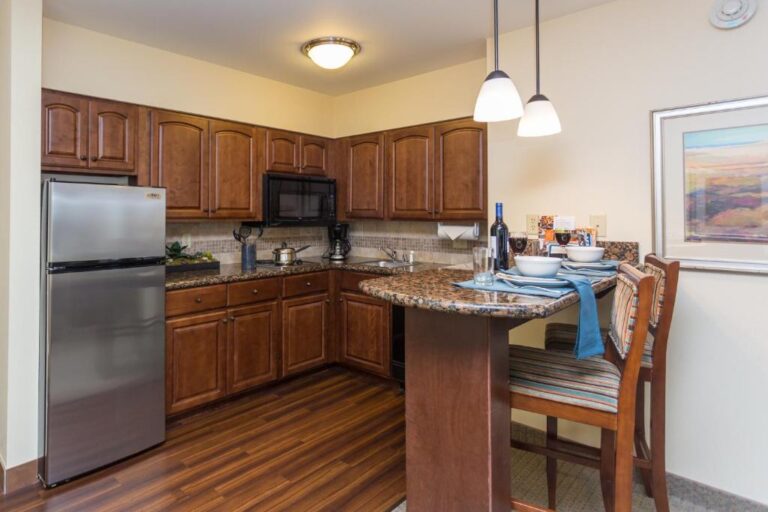 Staybridge Suites - One Bedroom Queen Suite