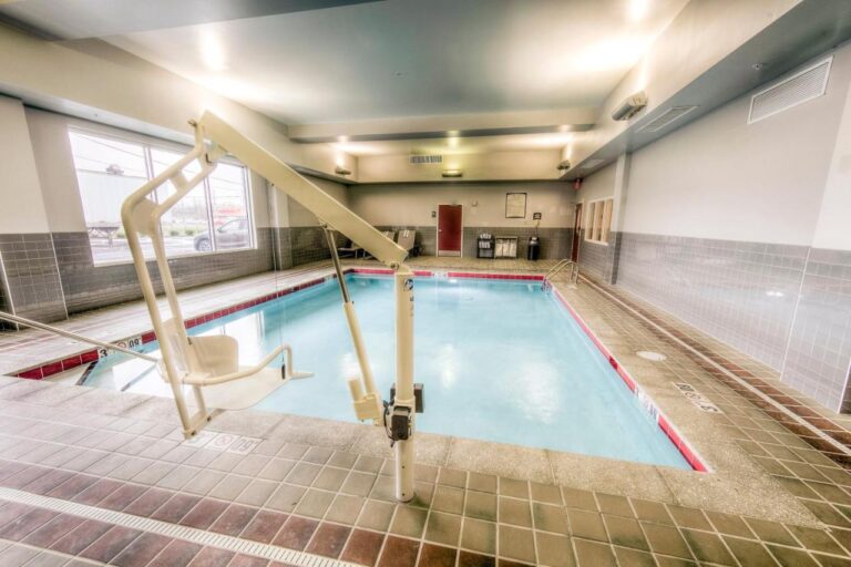 Staybridge Suites - University Area OSU indoor swimming pool