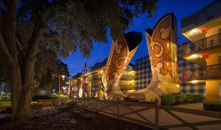 Themed Hotels in Disney World. All-Stars Music Resort.2