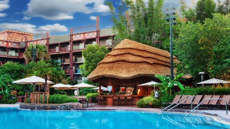 Themed Hotels in Disney World. Animal Kingdom Lodge.1