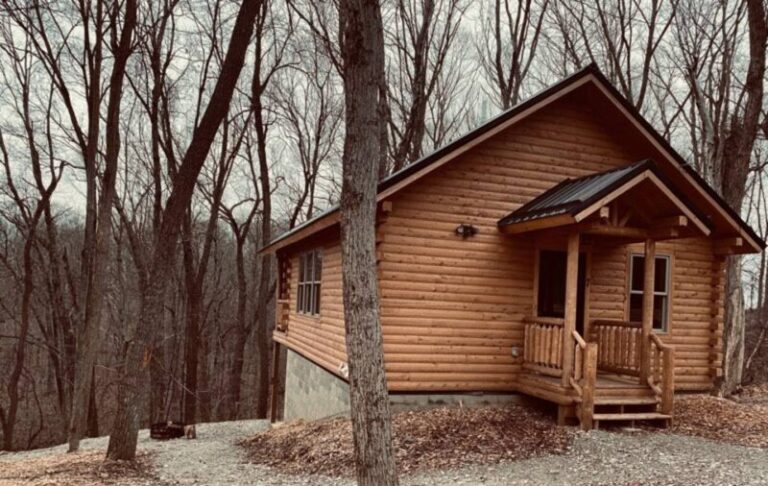 Treehosue cabin in Hocking Hills Chardonnay Cabin 71