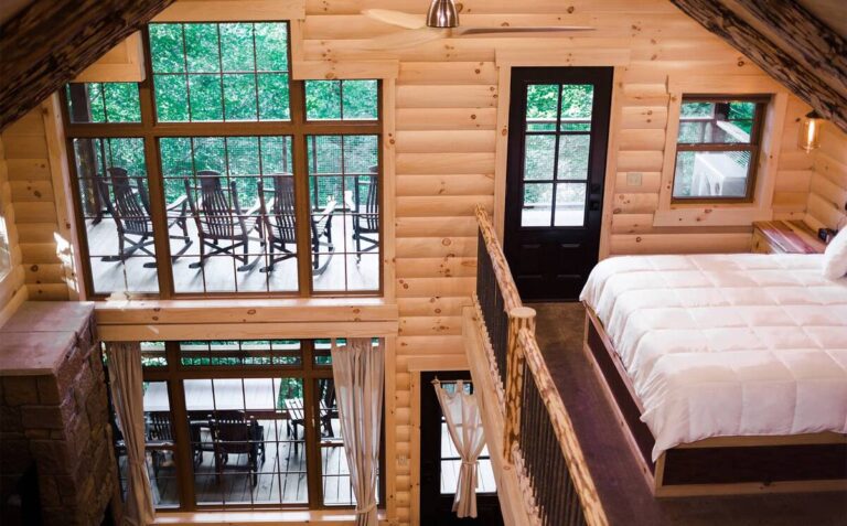 Treehosue cabin in Ohio Incredible Treehouse