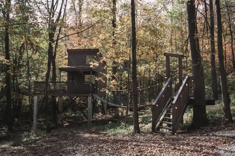 Treehosue cabin in Ohio The Shack
