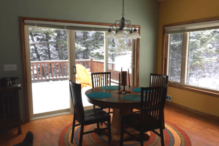 Two Bears Inn Bed & Breakfast 2