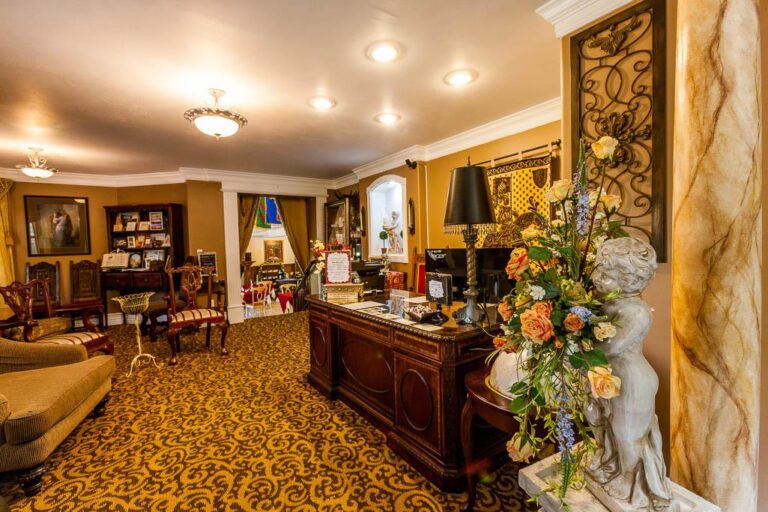 Utah theme hotel-Castle creek Inn6