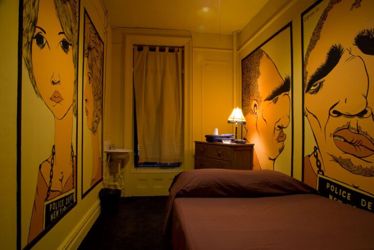 carlton-arms-hotel-room-nyc themed