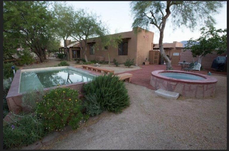 clothing optional resort in California Turtle Back Mesa Bed and Breakfast