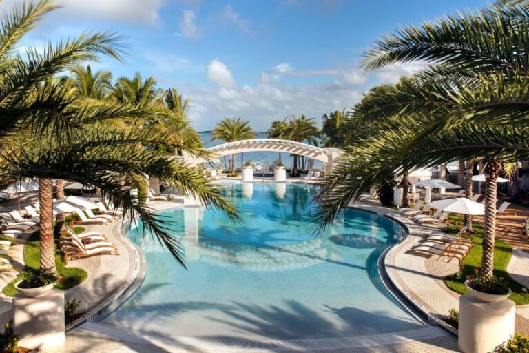 florida romantic getaways at Playa Largo Resort & Spa