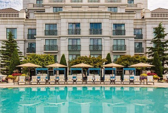 grand america hotel salt lake city themed pool