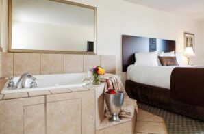 hotel-for-couples-in-Kansas-with-hot-tub-2-e1639115902462-300x212
