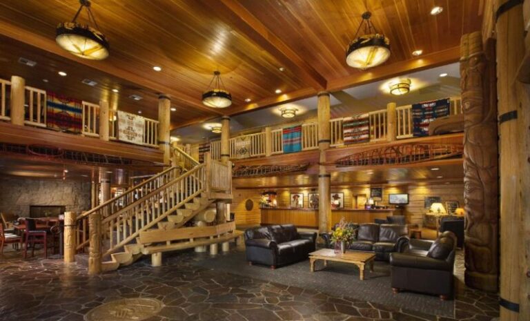 romantic getaways at Heathman Lodge in vancouver