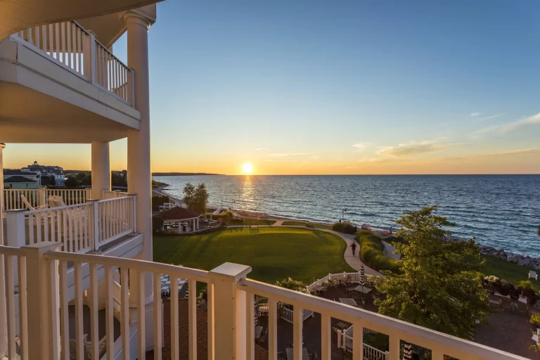 romantic getaways at Inn at Bay Harbor in michigan