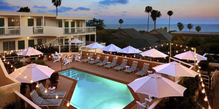 romantic getaways at Laguna Beach House in california