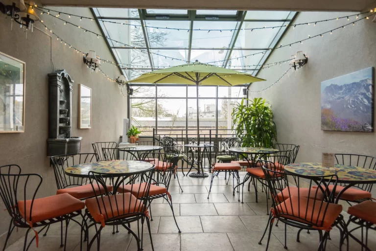 romantic getaways in vancouver at Camas Boutique Hotel