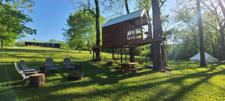treehouse cabin in atlanta Riverfront TreeHouse1