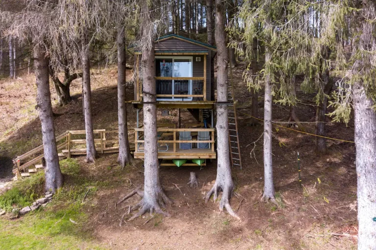 treehouse cabins in upstate ny WAG Trail Inn
