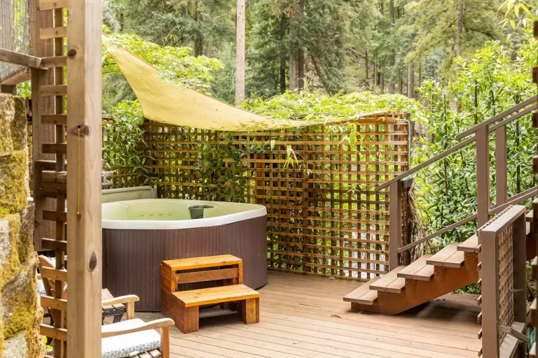 treehouse in california Redwood Treehouse with HotTub3