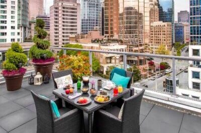 vancouver romantic getaways at Fairmont Waterfront