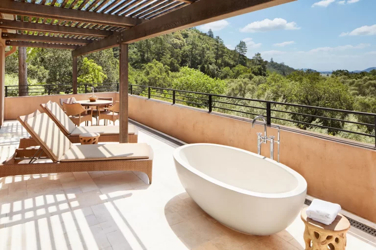 Anniversary Hotels in USA. Auberge Du Soleil. 2